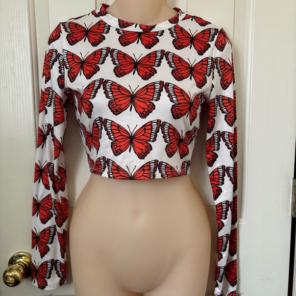 Fashion Nova Blood Orange Butterfly Print Long Sleeve Crop Top Small - Picture 2 of 5